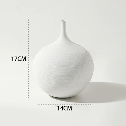 Zen Elegance – Handcrafted Minimalist Art Vase