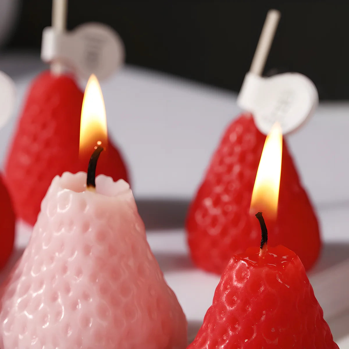 Berry Bliss – Strawberry-Scented Mini Candles