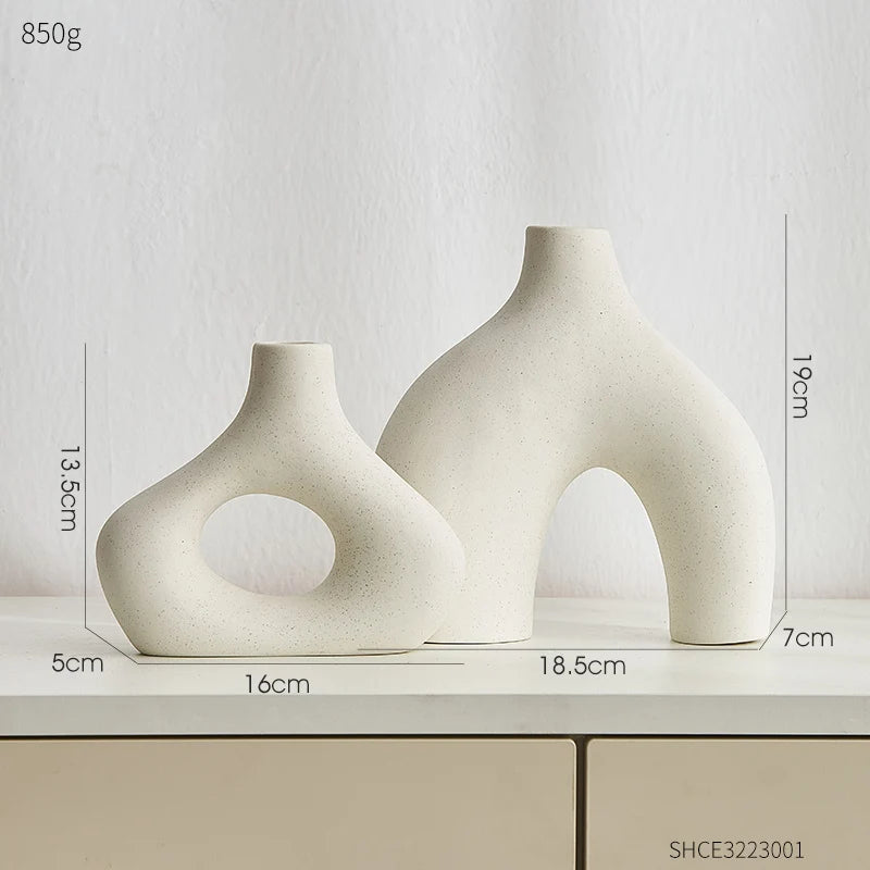 Nordic Elegance– Frosted Ceramic Vase Set