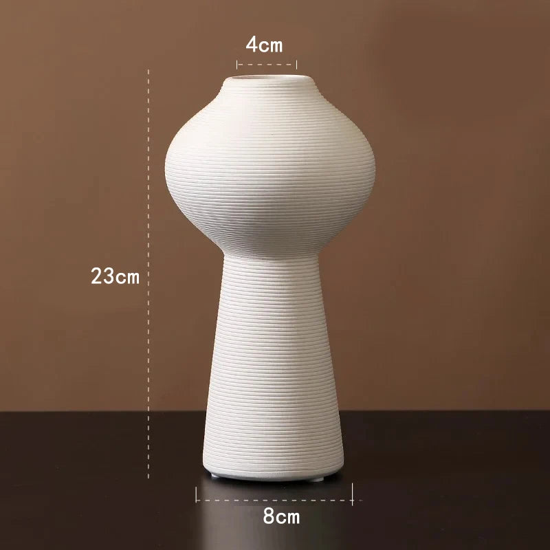Zen Elegance – Handcrafted Minimalist Art Vase