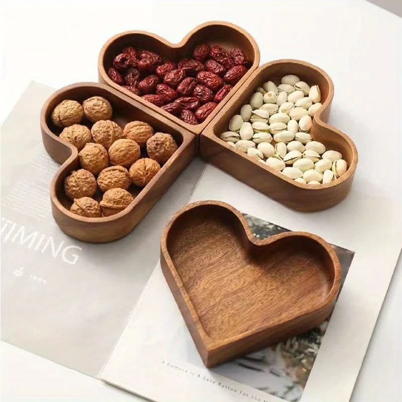 Heartwood Elegance – Wooden Heart-Shaped Serving Plate